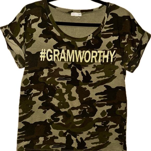 Zenana Outfitters Custom One-of-a-Kind #GRAMWORTHY Women’s Size Medium Camo Tee - Picture 1 of 4
